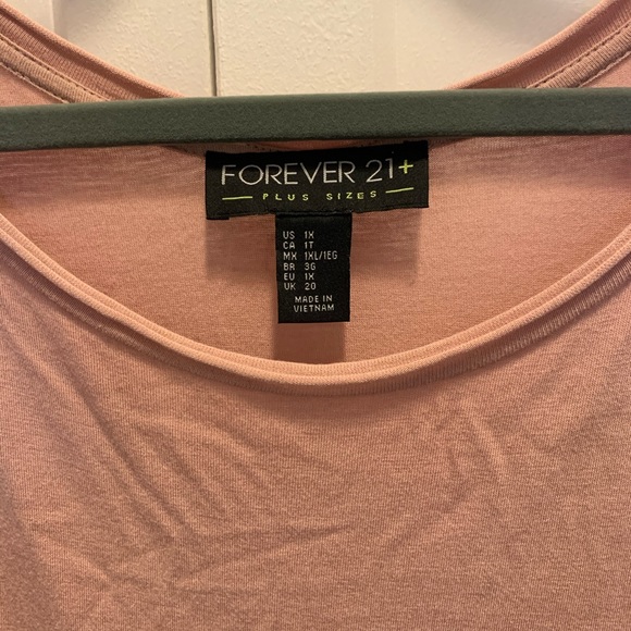 Plus size T-shirt dress - Picture 2 of 2